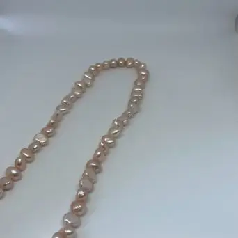 Rosa Ferskvandsperle Halskæde m. forgyldt forlængerkæde og lås - Perler